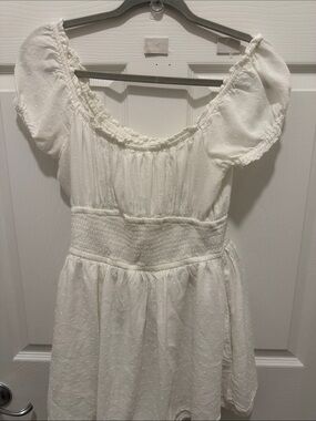 Hollister Swiss Dot Puff Sleeve Dress with pockets and undershorts